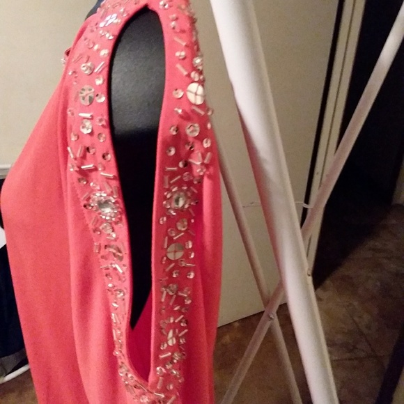 Orange beaded cold shoulder blouse - Picture 2 of 2